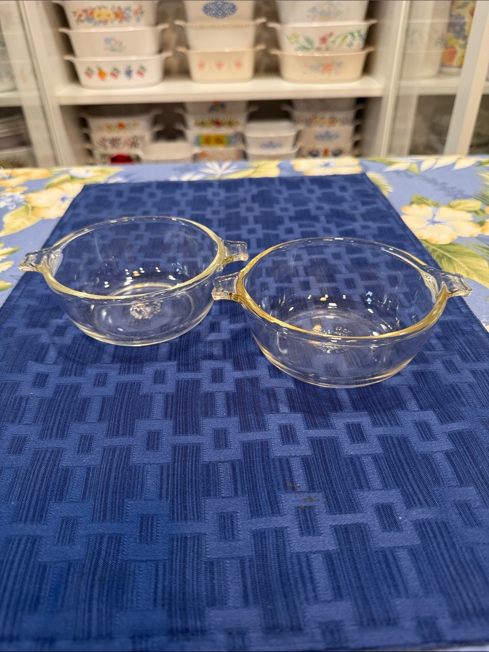 Pyrex Clear Glass Dual-Handled Serving Bowls 10 oz- Clear